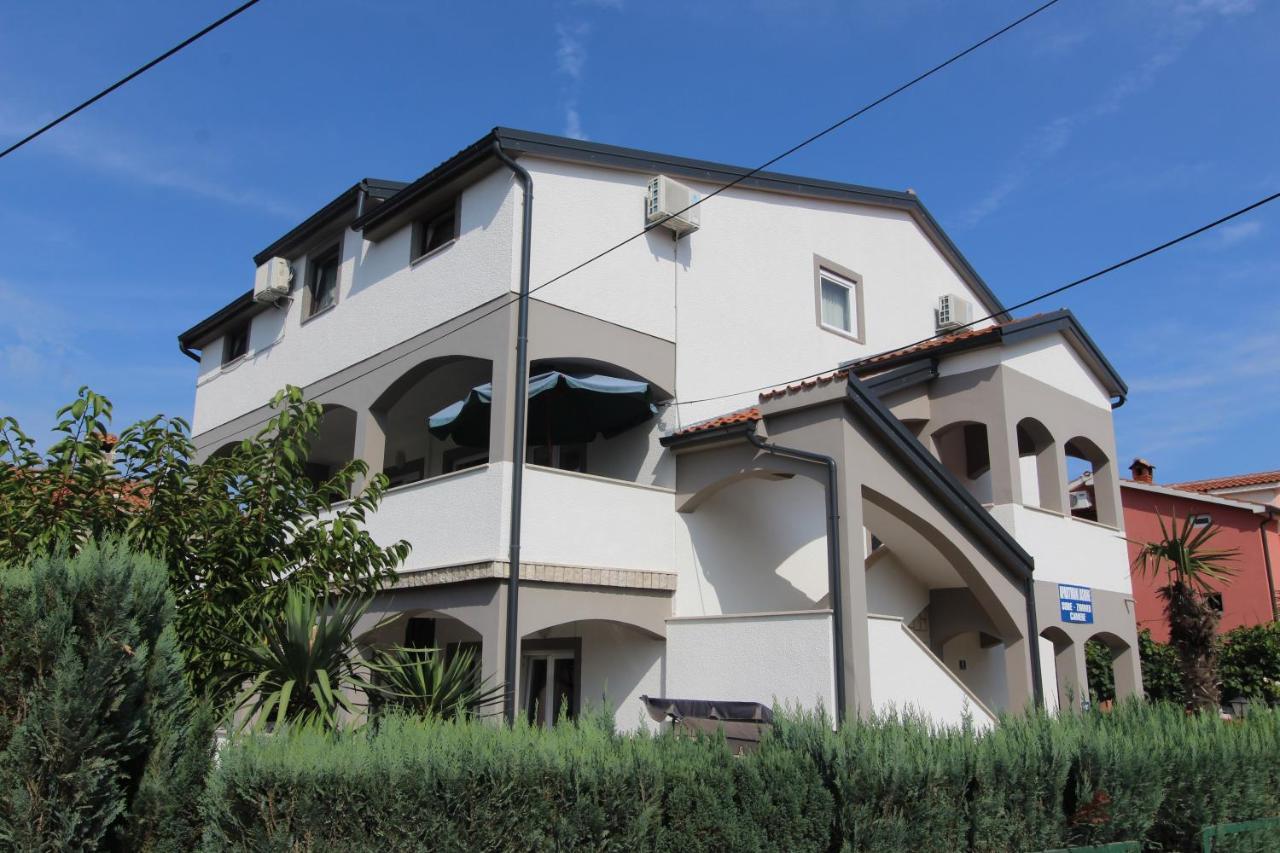 Apartments & Zimmer Jasmine Funtana Exterior photo